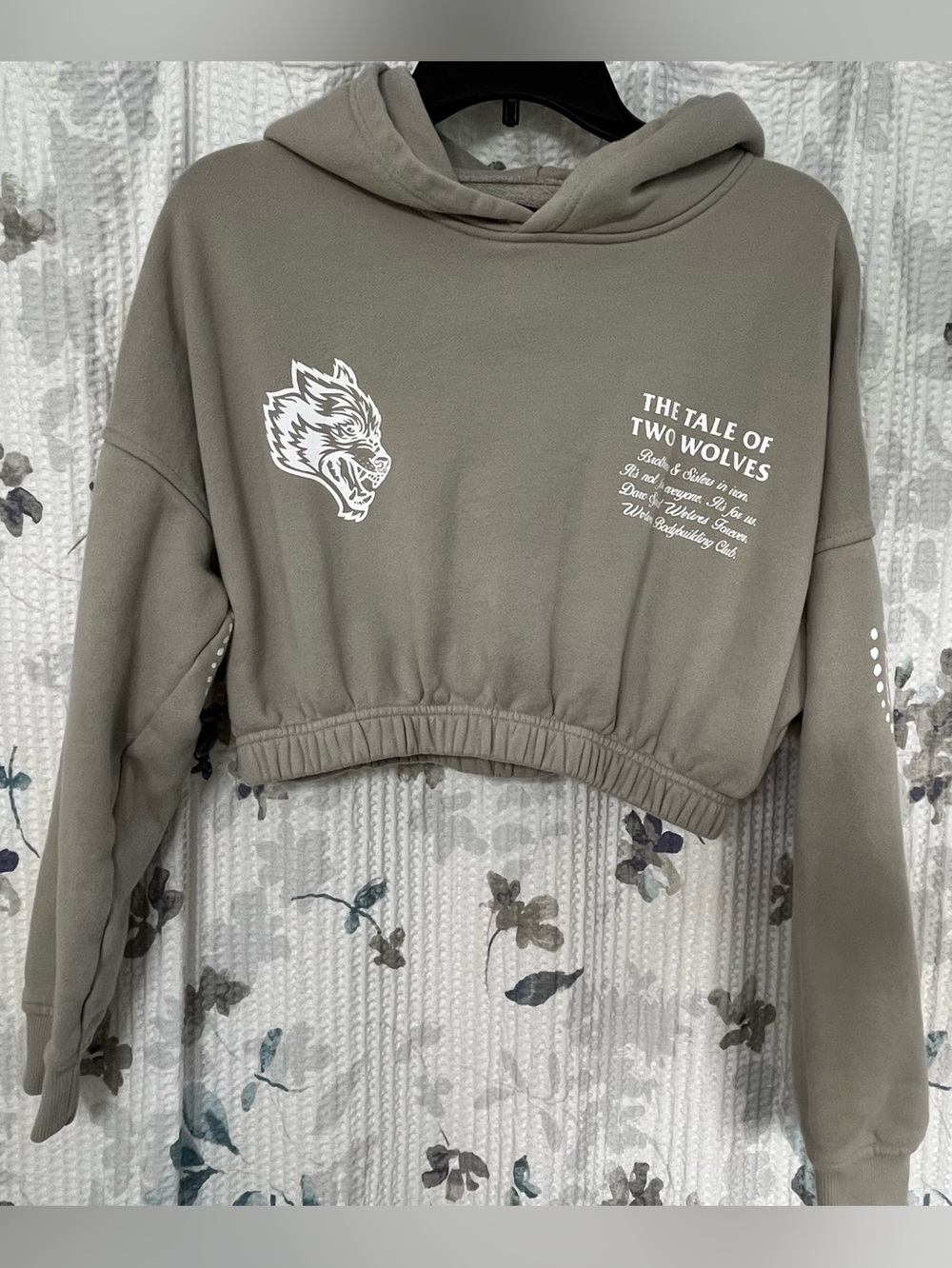 Darc Sport "Tale of Two Wolves" cropped hoodie. Limited Edition. Women’s size Sm